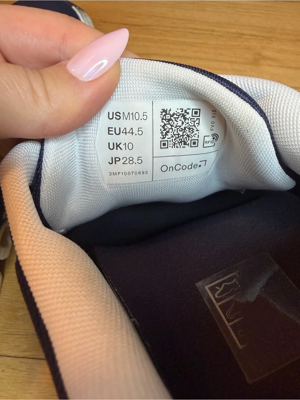 On Running Cloud 6 Men's Sneakers in Midnight / White - Size 10.5 - Picture 7 of 7